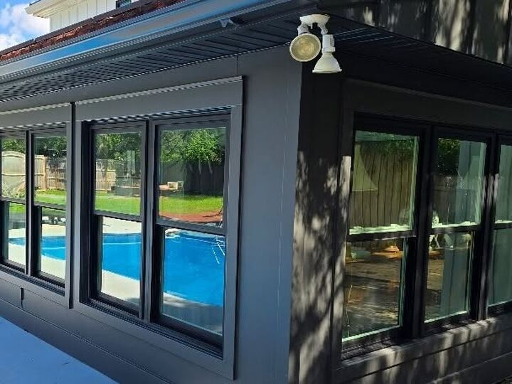 Window wall installation with a coordinated gutter system
